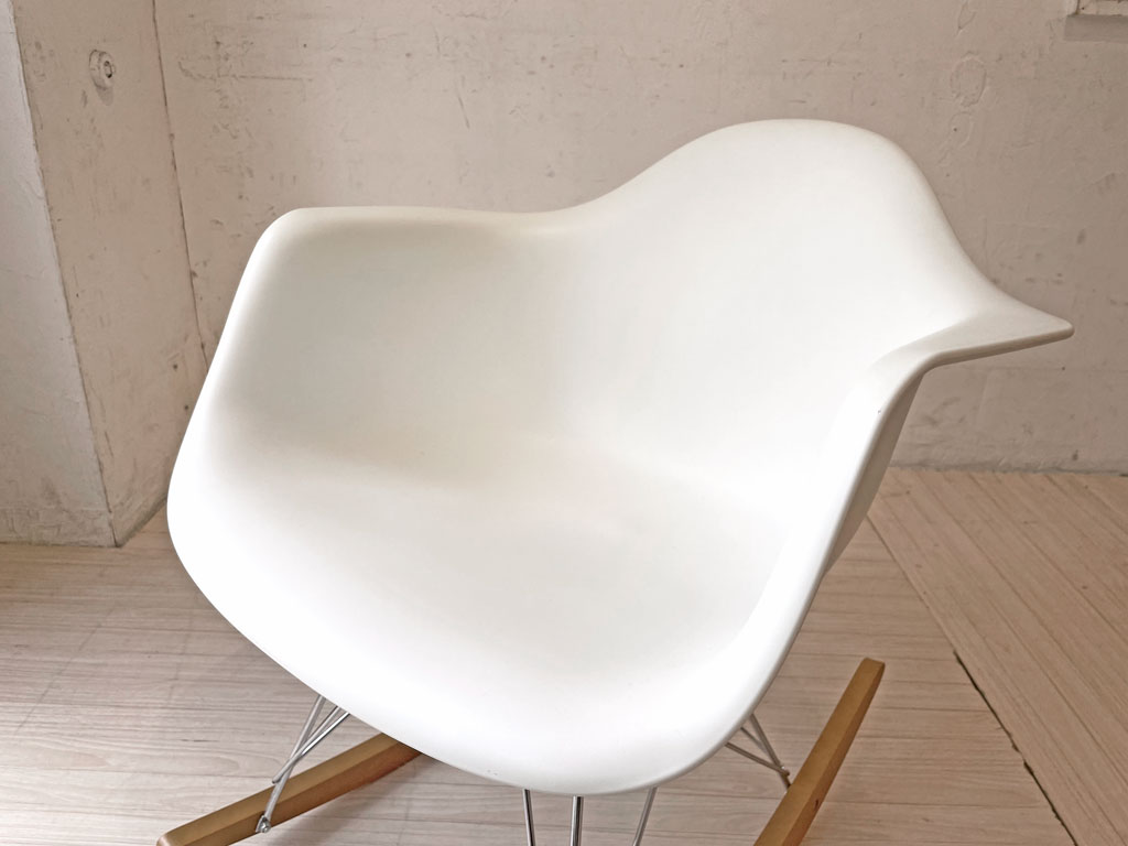 ヴィトラ vitra. アームシェルチェア C&R.イームズ Eames ホワイト