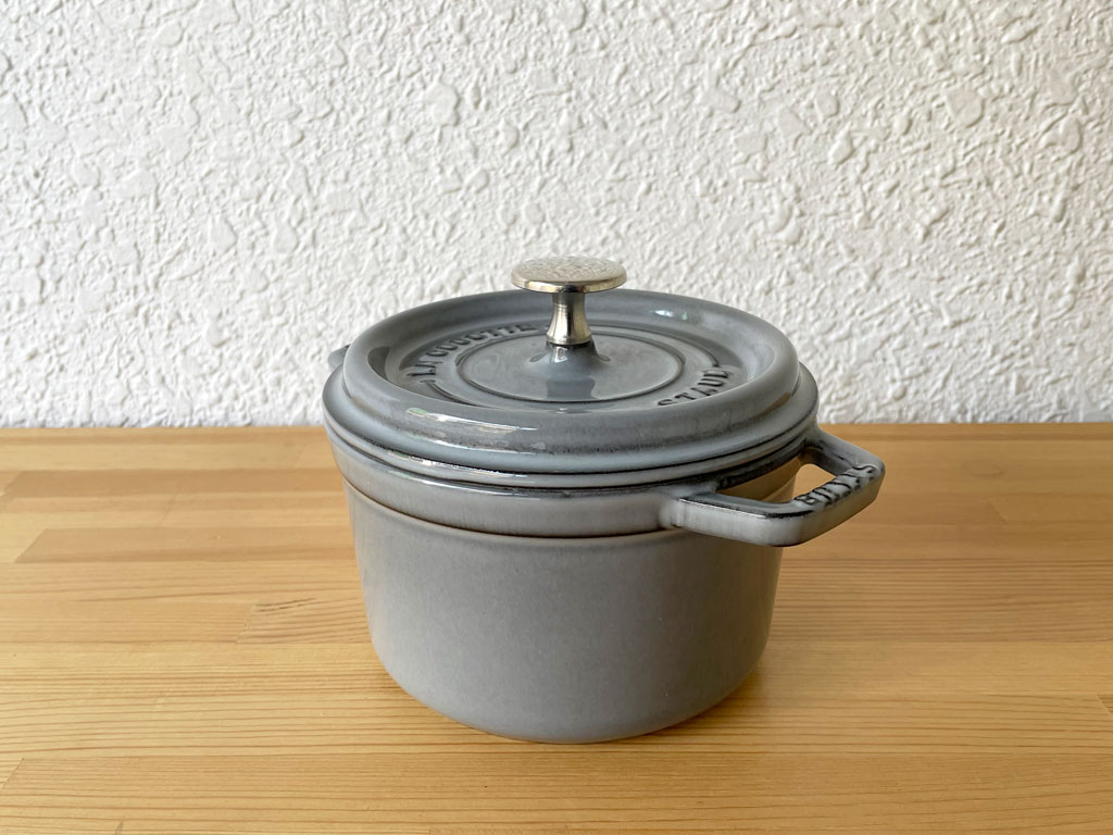 ストウブ STAUB ピコ ココット ラウンド 両手鍋 鋳物 ホーロー