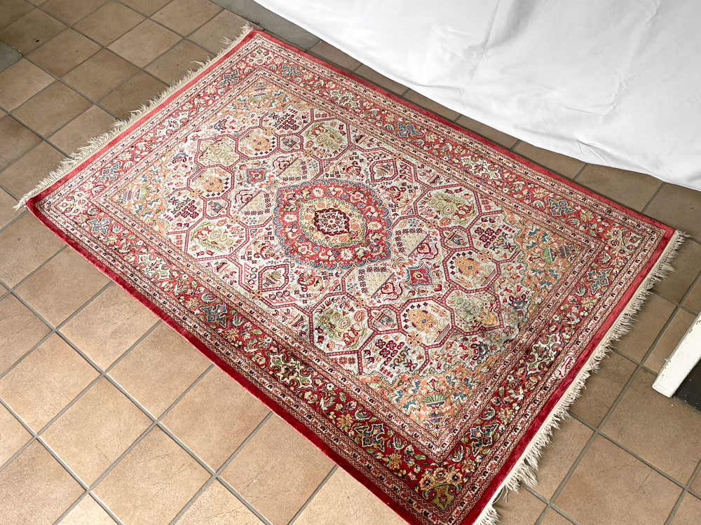 ペルシャ絨毯 Persian Rug クム産 シルク シャフィイ マシンメイド